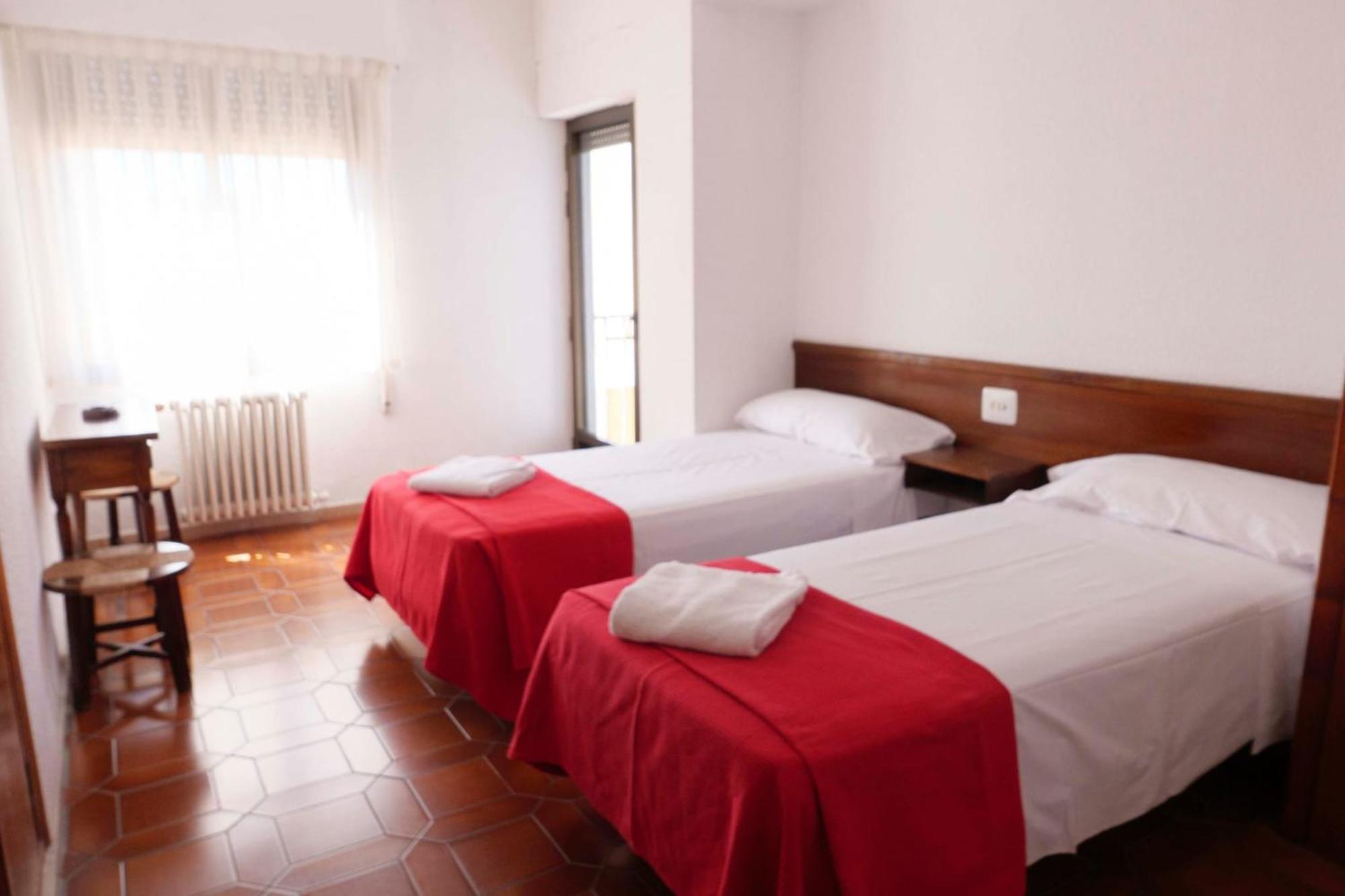 Hostal La Torre Benicàssim Dış mekan fotoğraf
