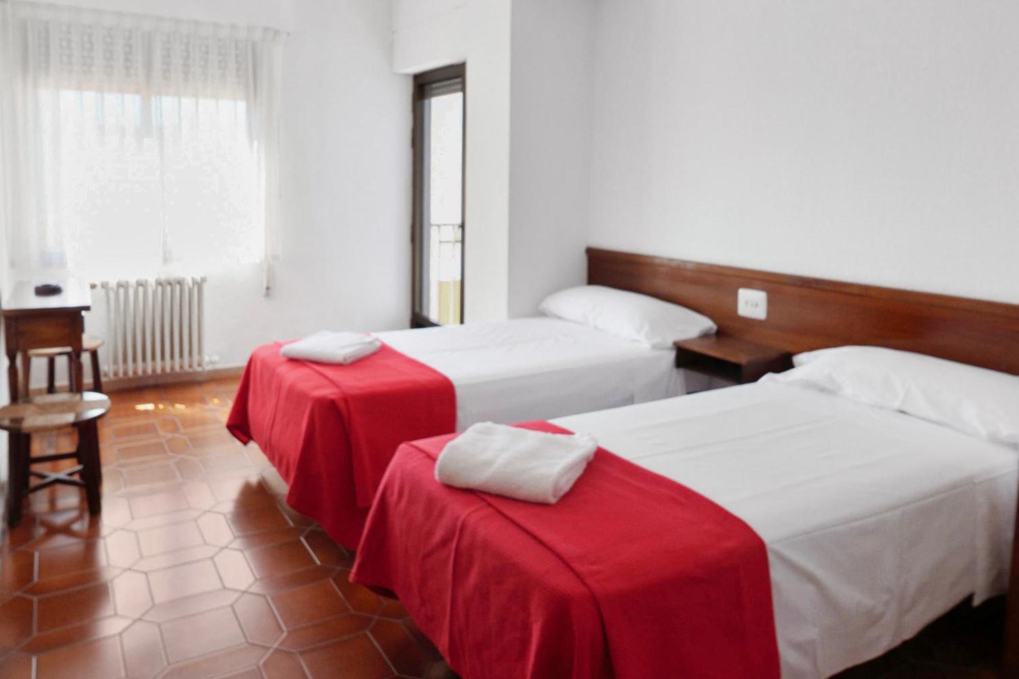 Hostal La Torre Benicàssim Dış mekan fotoğraf