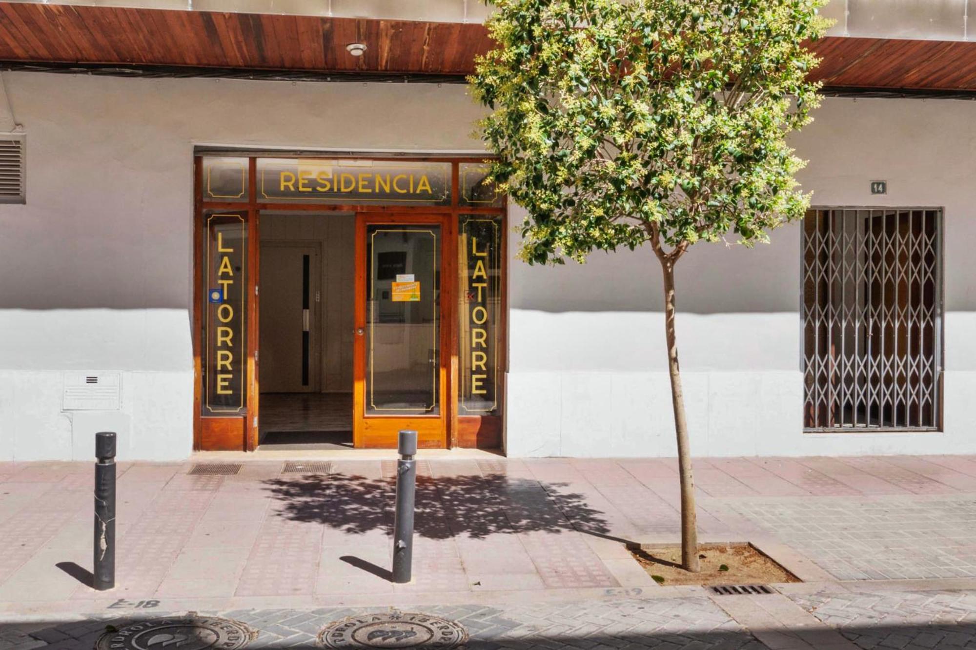 Hostal La Torre Benicàssim Dış mekan fotoğraf