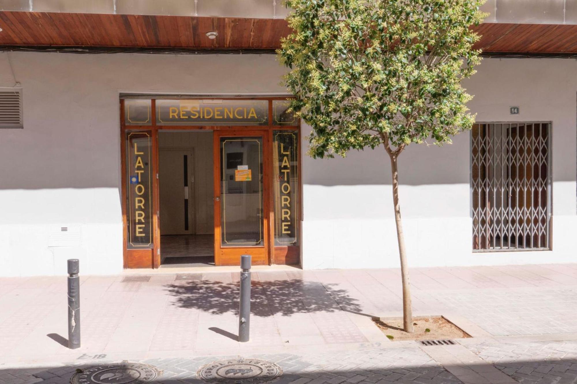 Hostal La Torre Benicàssim Dış mekan fotoğraf